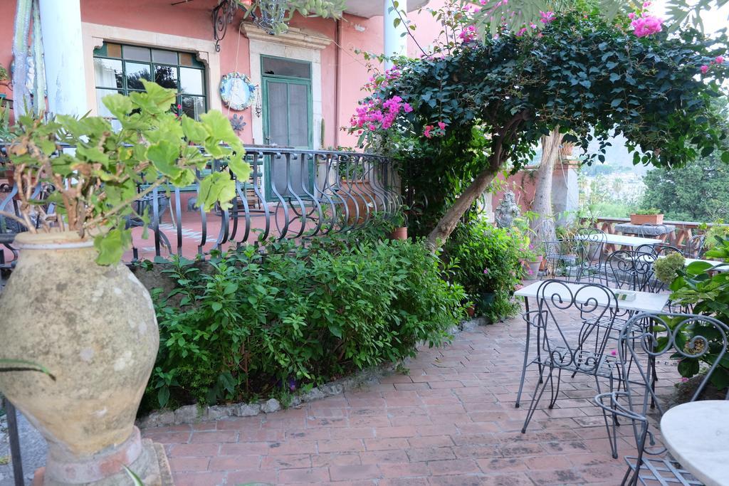 Hotel Villa Nettuno Taormina Exterior foto